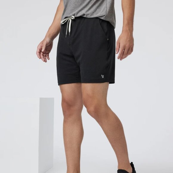 Vuori ~ Men’s Ponto Performance V344 Black Dreamknit Shorts in size XXL - Picture 1 of 13